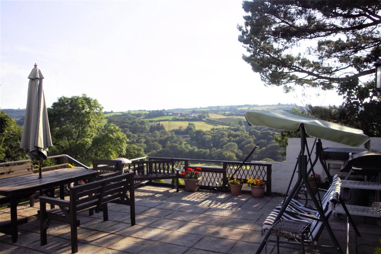 Plas Newydd Farm Llanedy Exterior photo